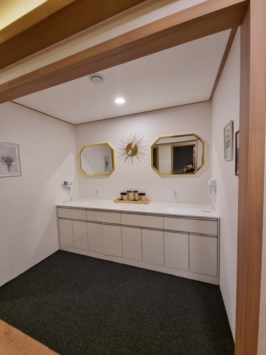 마사지샵 인테리어 개선으로 매출 상승 성공 전략